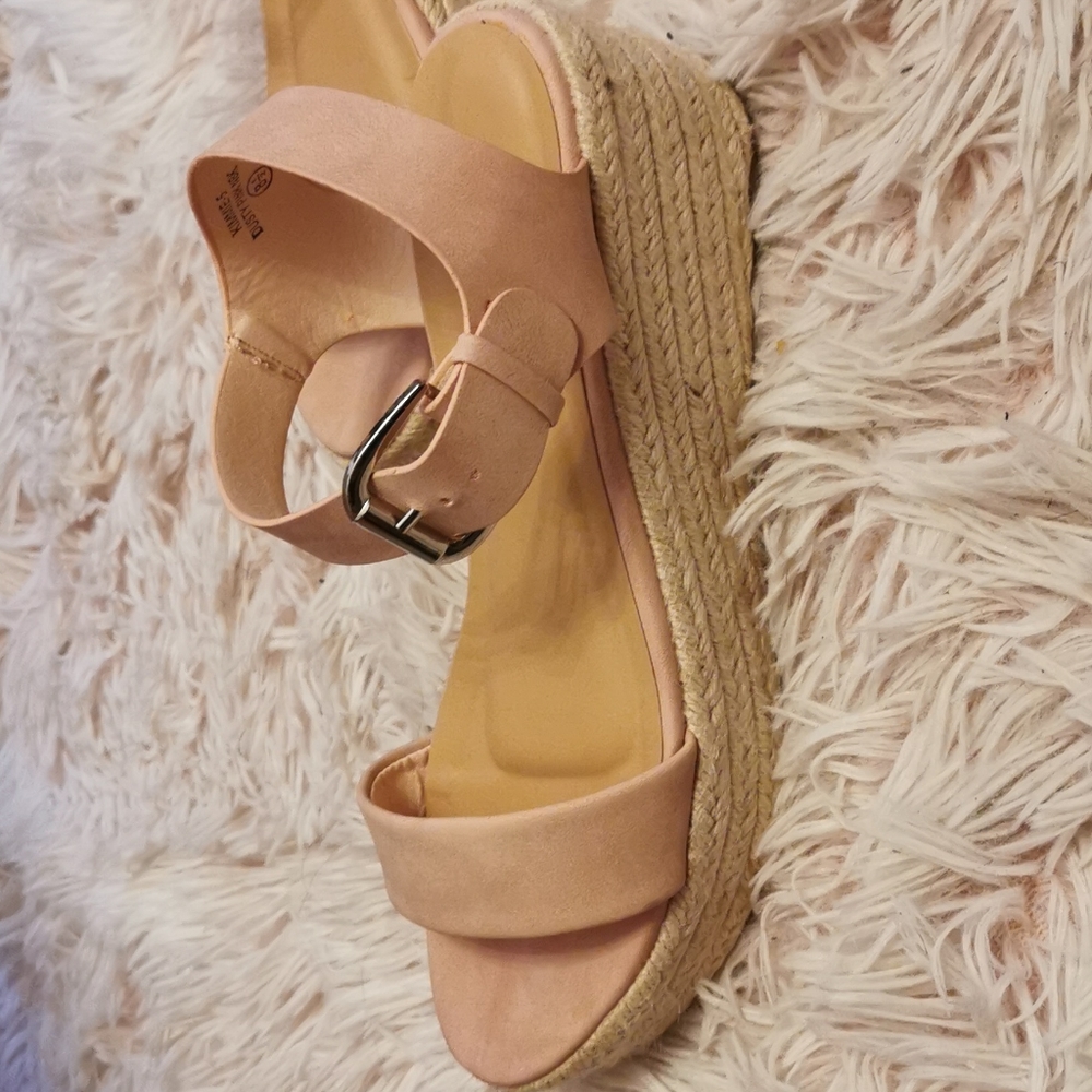 Sandals - Picture 2 of 2